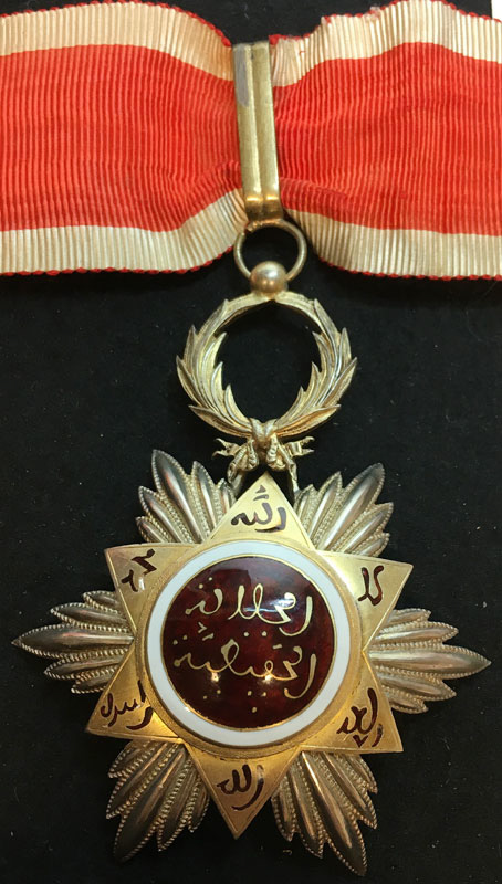 coll_dem_185