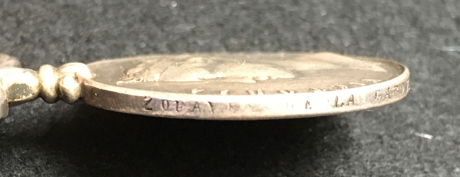 coll_dem_370c