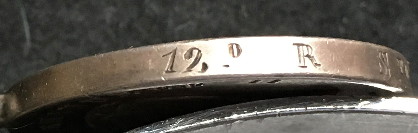 coll_dem_374c